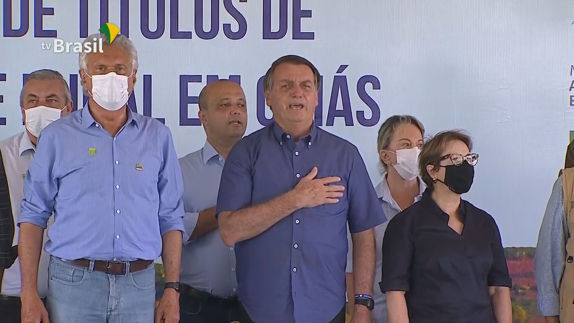 Jair Bolsonaro e o governador Ronaldo Caiado em cerimônia em Goiás (18.nov.2020)