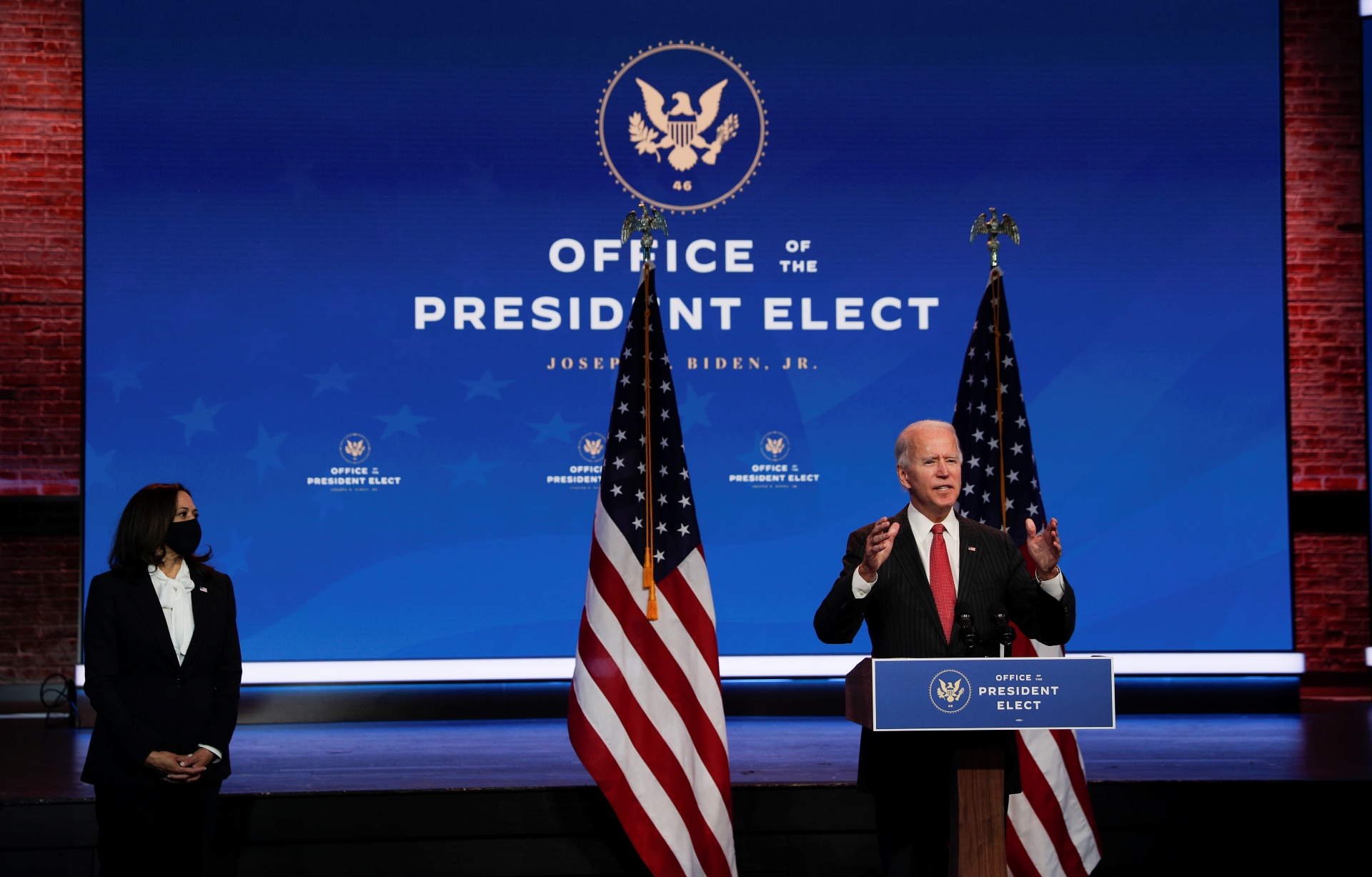 O presidente eleito dos EUA, Joe Biden, e sua vice, Kamala Harris, em Wilmington