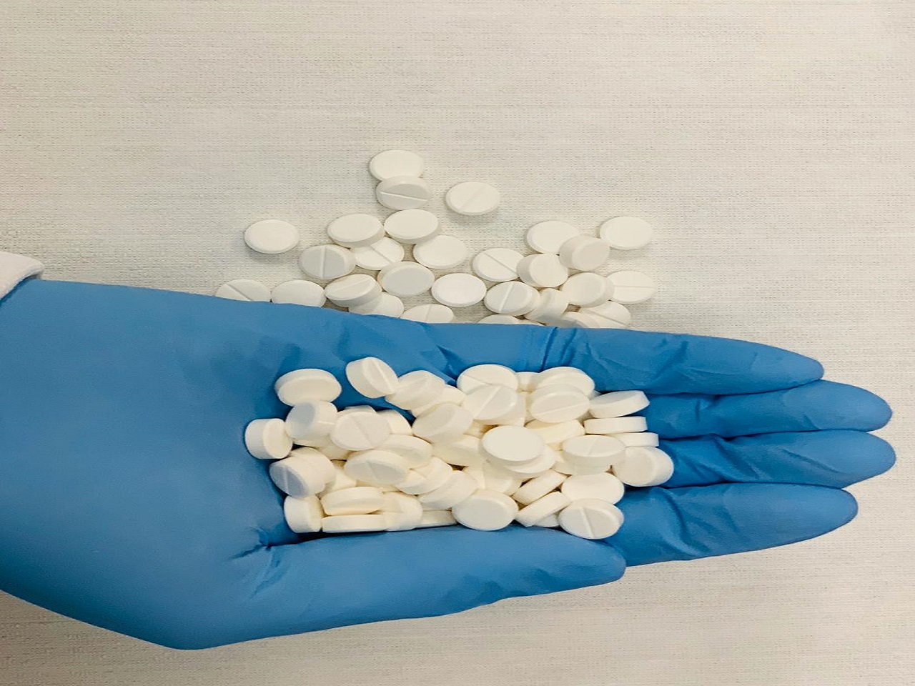 Comprimidos de cloroquina produzidos no Laboratório Químico Farmacêutico do Exér