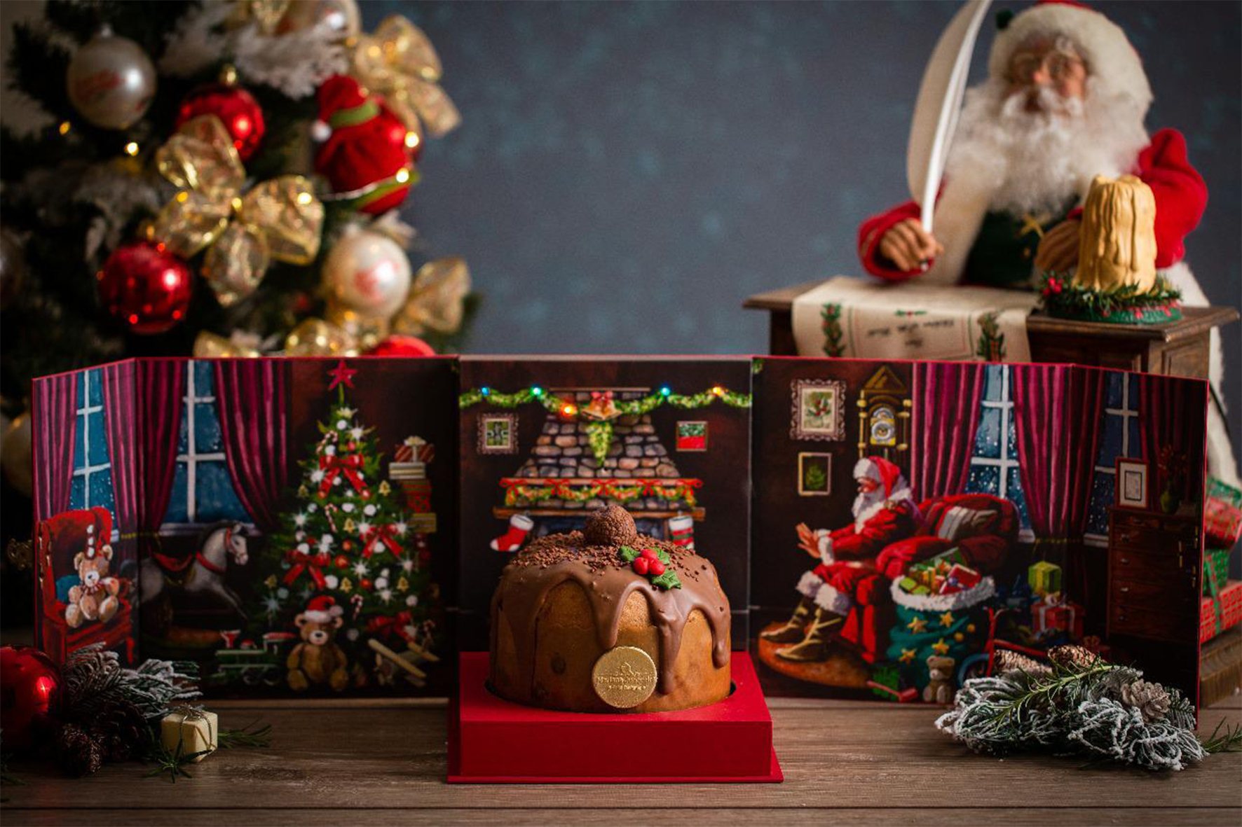 Panetone musical vem em caixa com luzes e que toca Jingle Bells