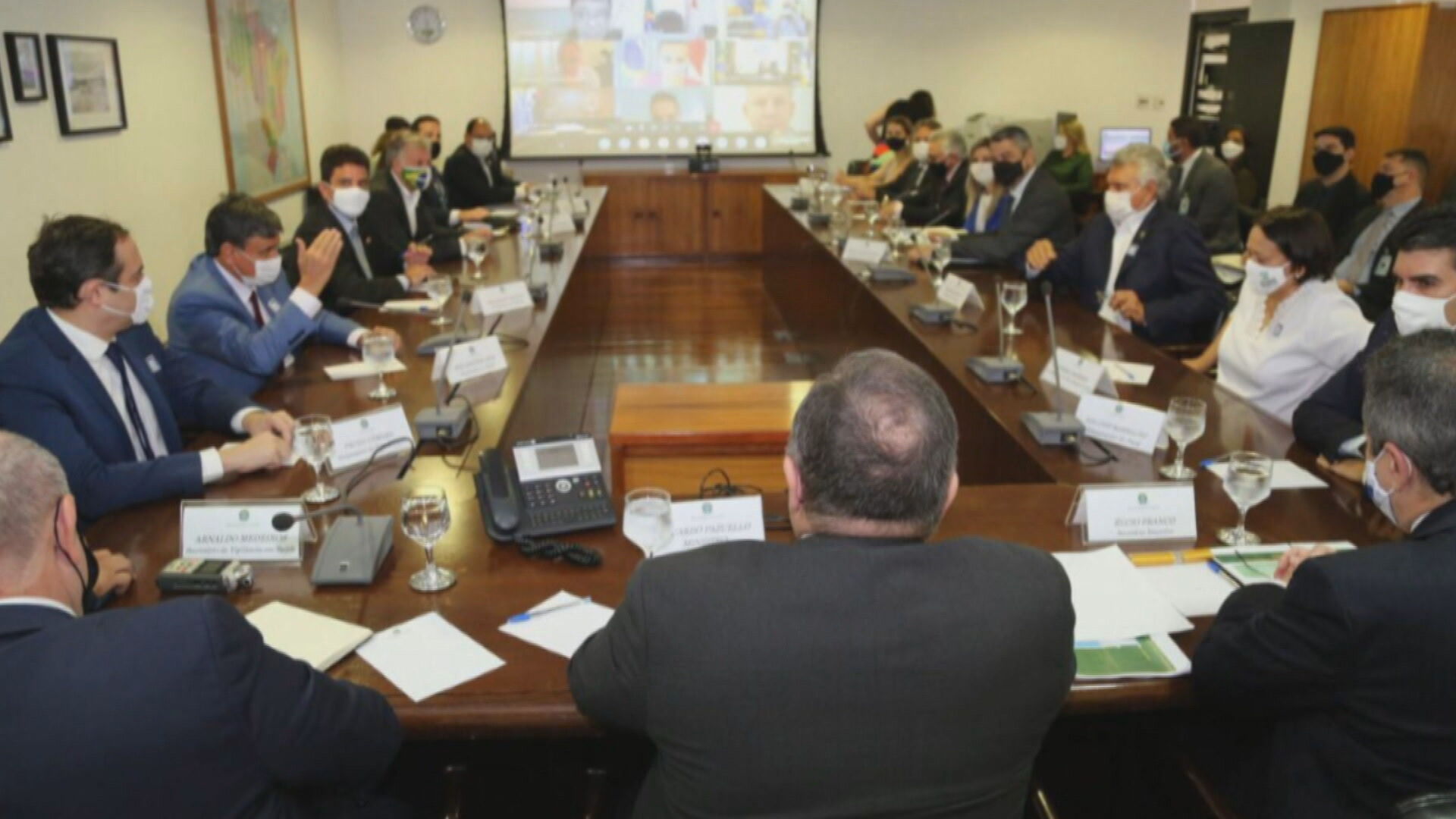 Reunião entre o ministro da Saúde, Eduardo Pazuello, e os governadores de estado