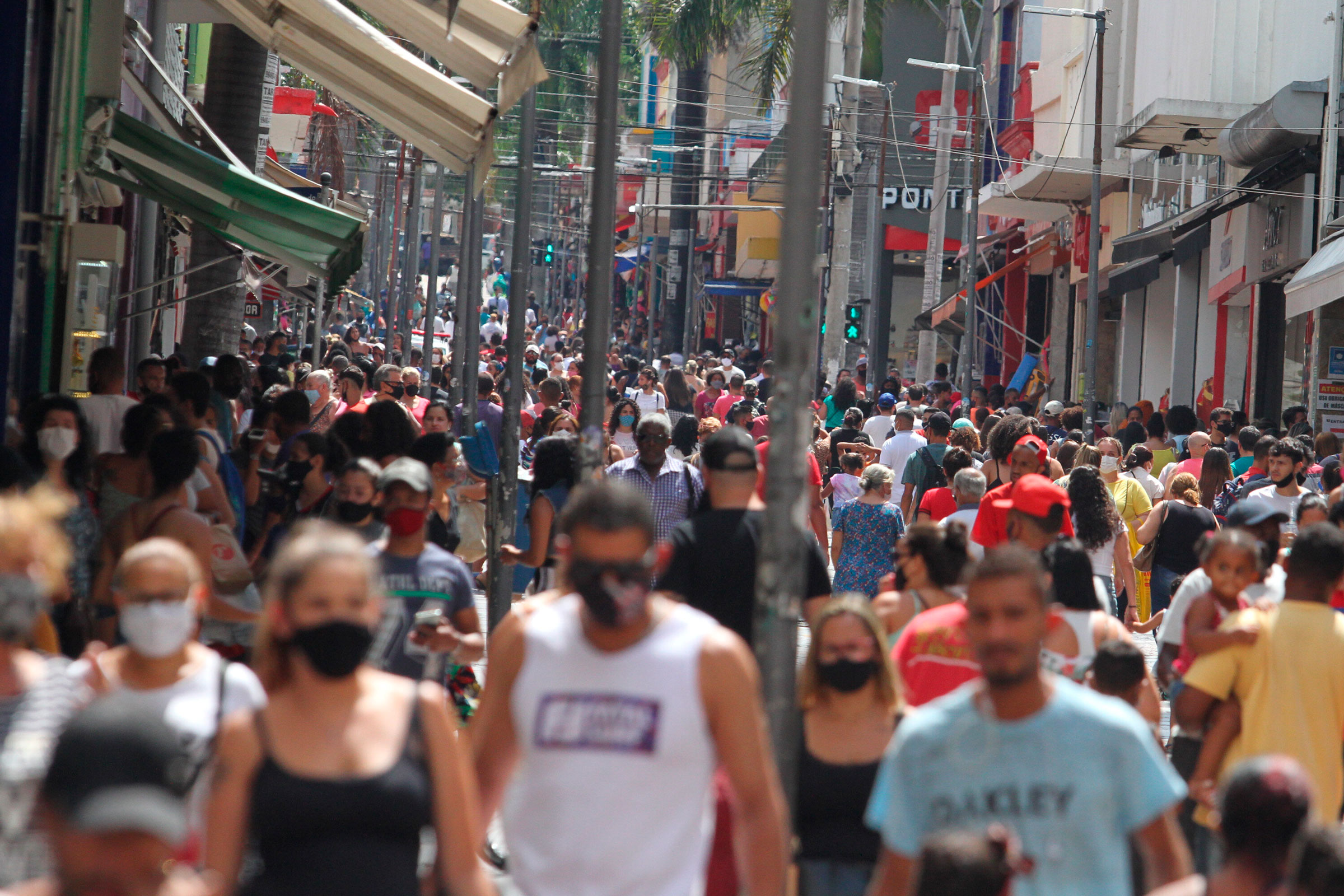 Movimentação na região central de Campinas em meio a pandemia da Covid-19