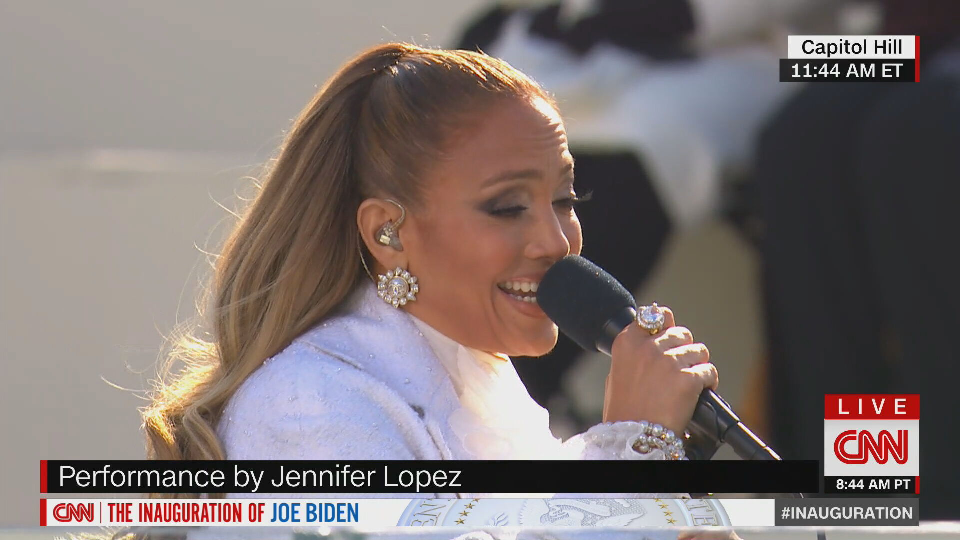 Jennifer Lopez canta na posse de Joe Biden (20.jan.2021)