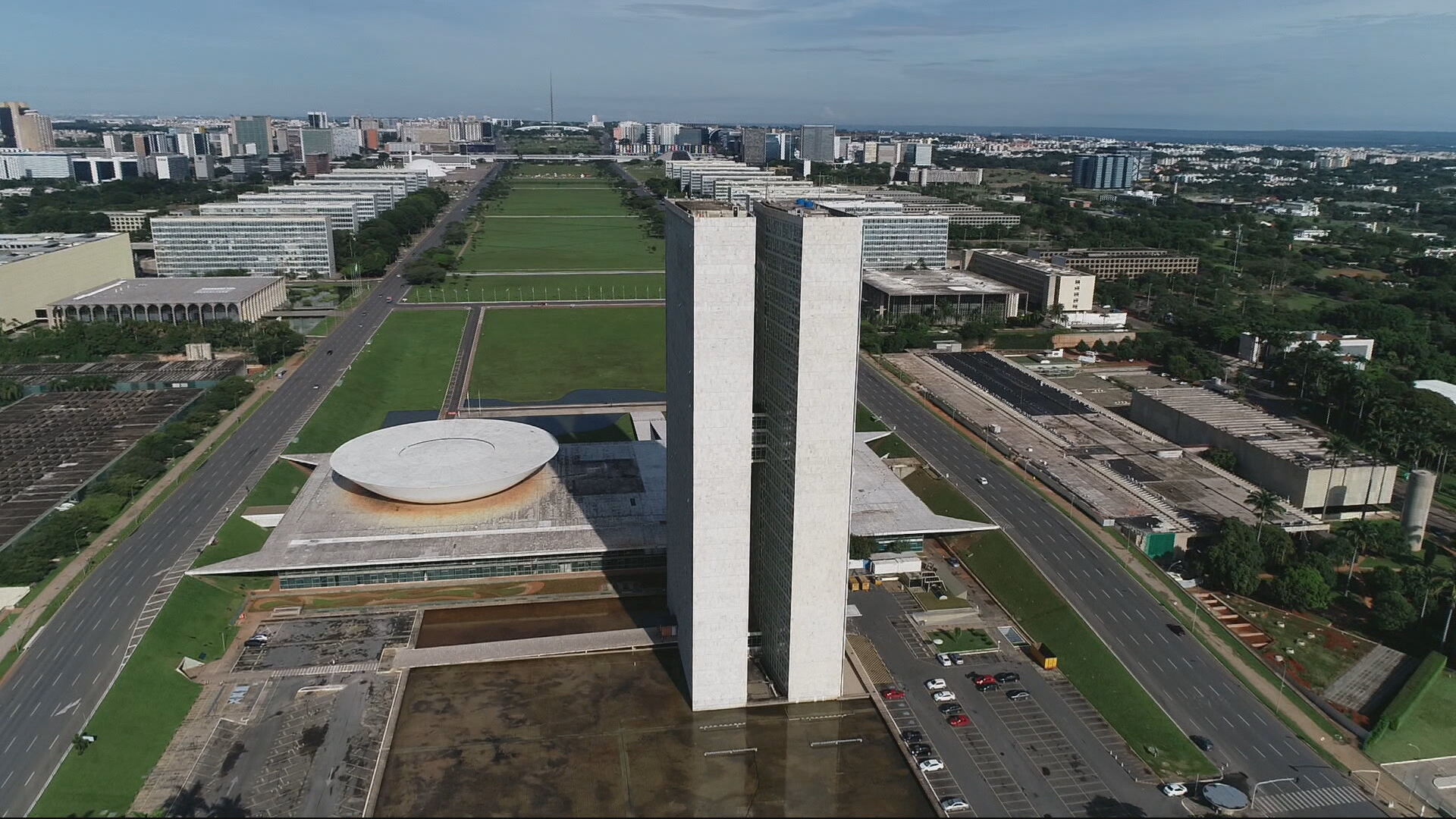 Eleições no Congresso Nacional movimentam Brasília nesta segunda-feira (1º)