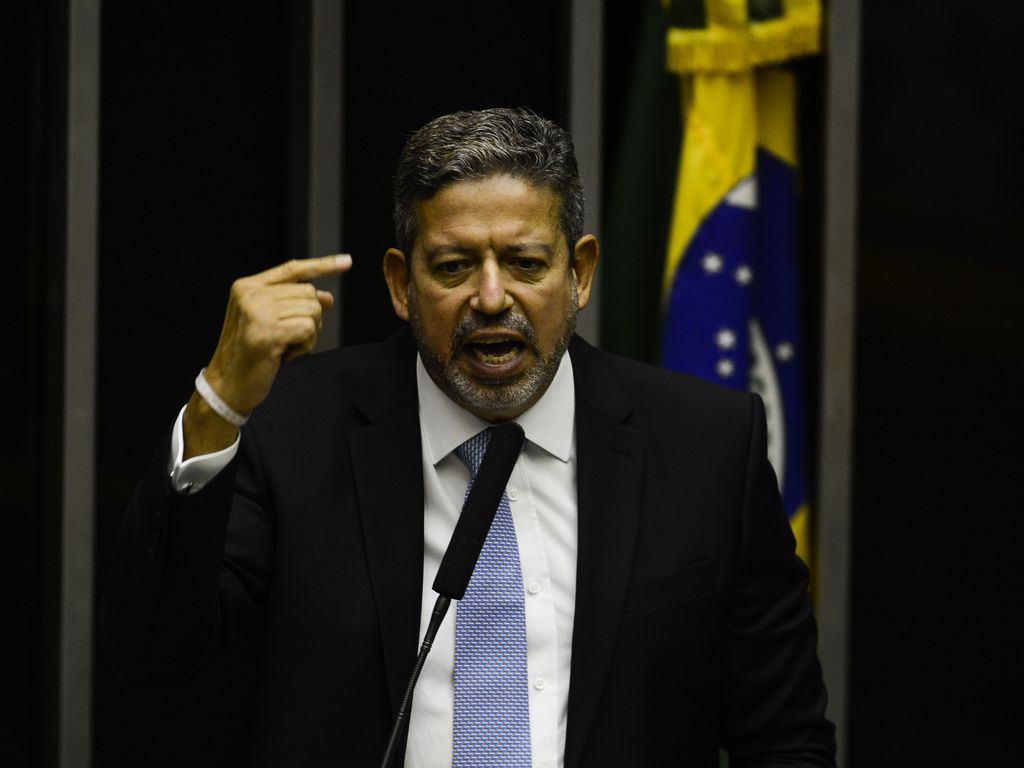 Arthur Lira discursa na Câmara dos Deputados