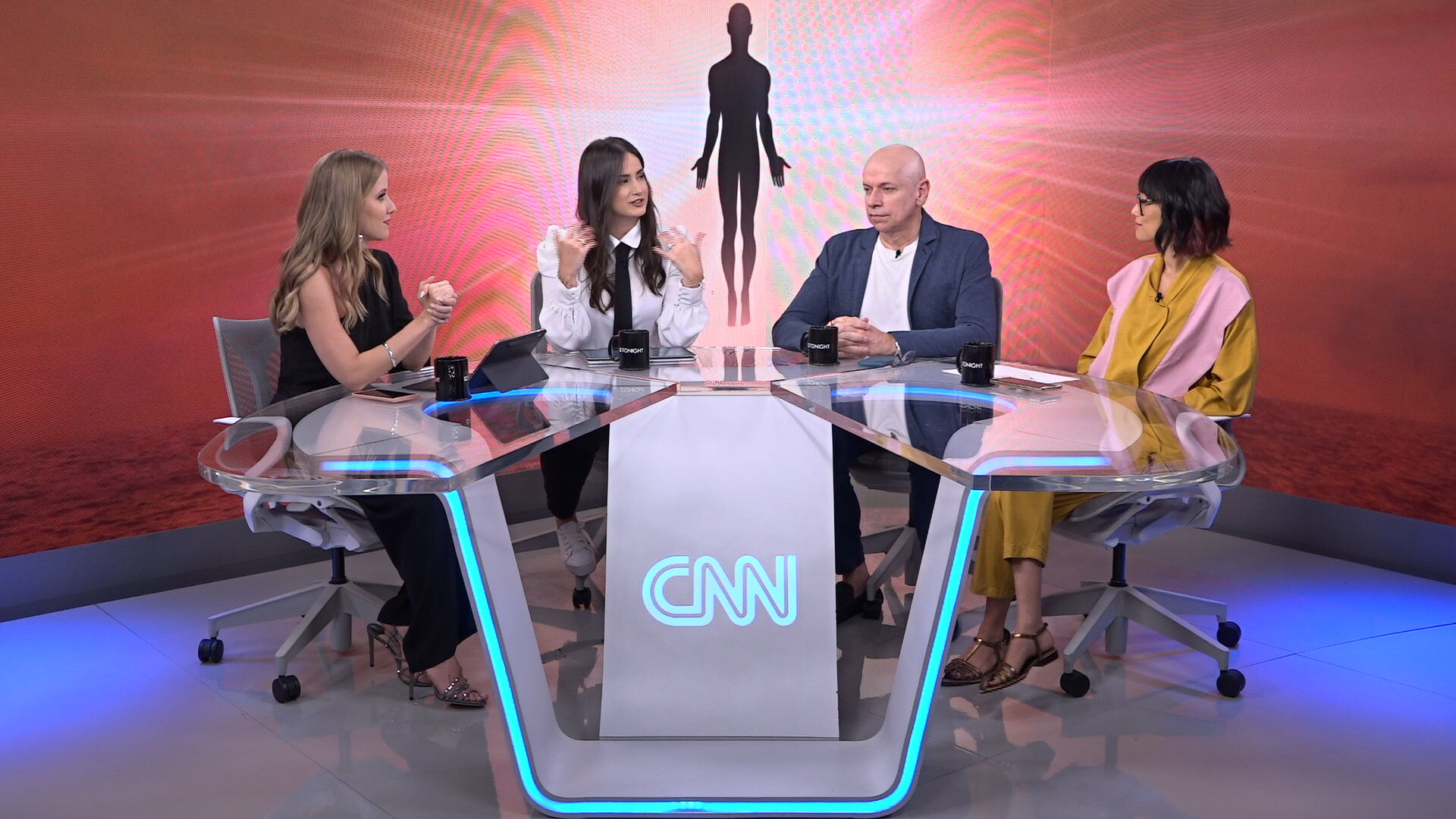 CNN Tonight, talk show apresentado por Mari Palma, Gabriela Prioli e Leandro Kar