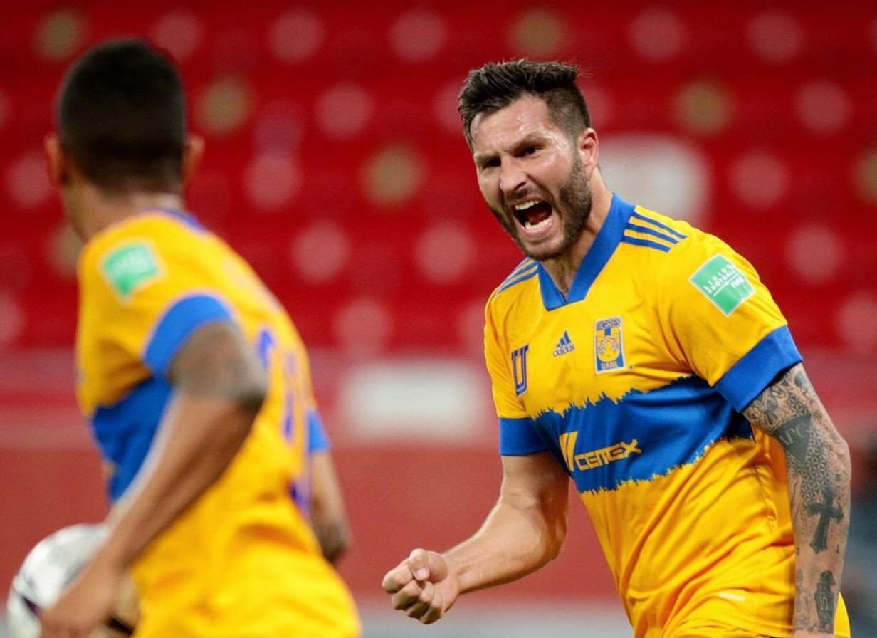 Gignac fez os dois gols do Tigres