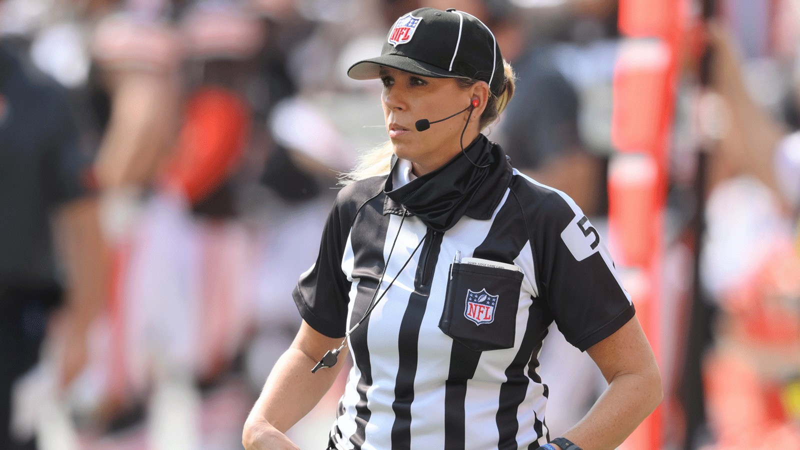 Sarah Thomas será a primeira mulher na história da NFL a fazer parte de uma equi