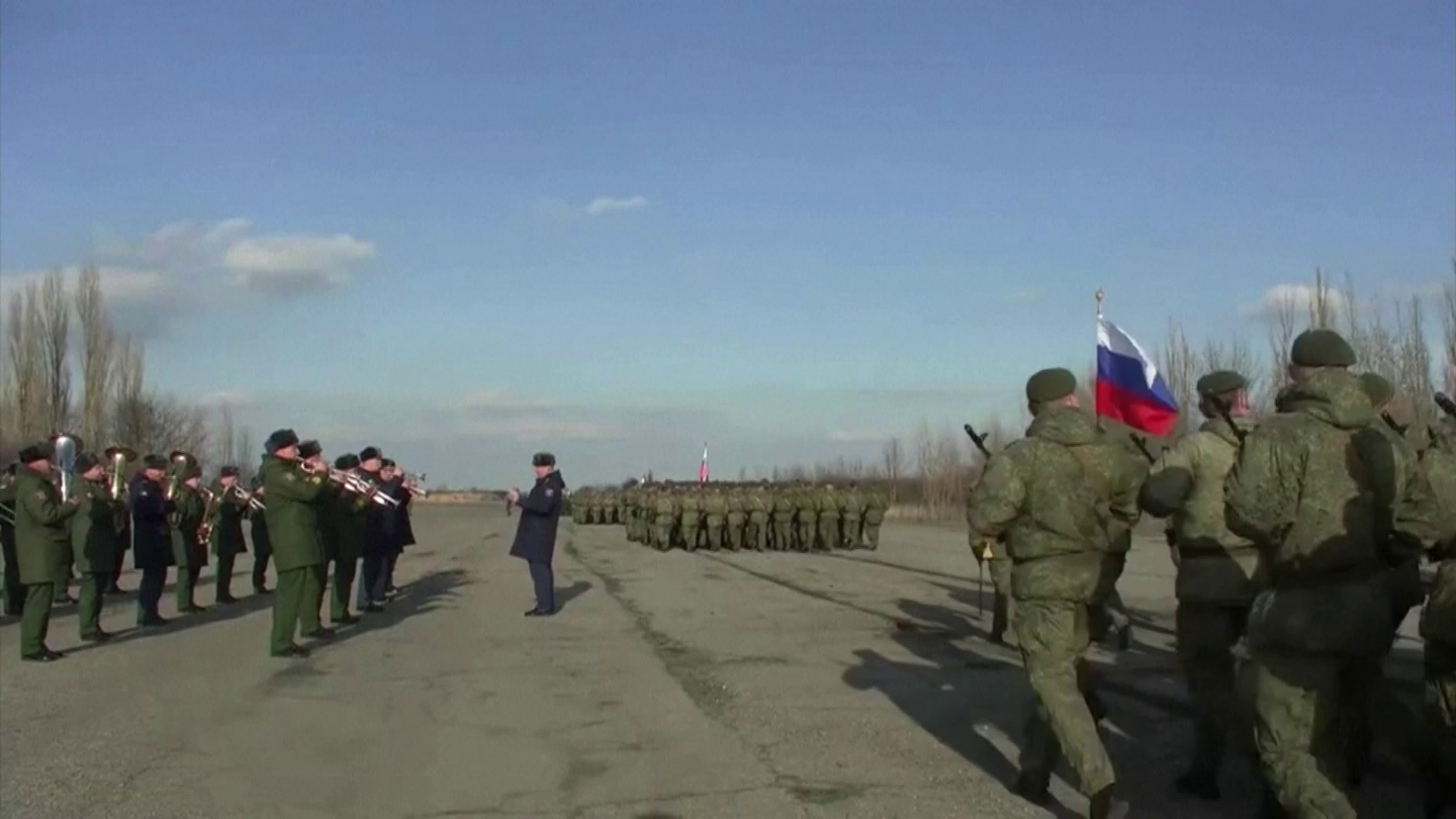 Unidades militares russas fazem exercícios perto da fronteira com a Ucrânia