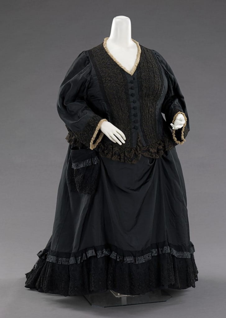 Um vestido de meio luto usado pela rainha Vitória