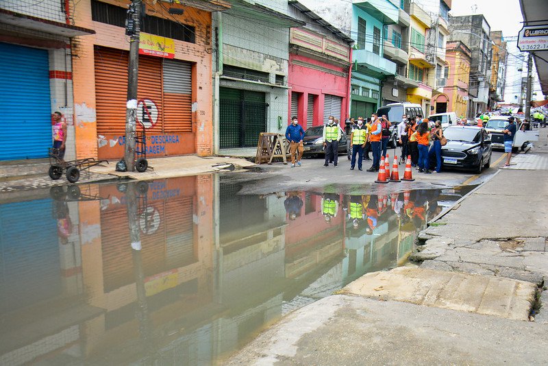 Manaus deve decretar estado de emergência por cheia do Rio Negro