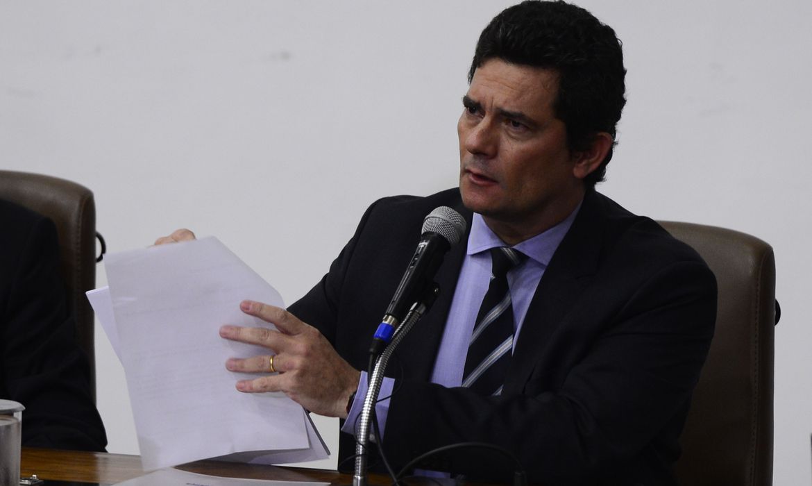 Ex-ministro da Justiça Sergio Moro anuncia saída do governo 