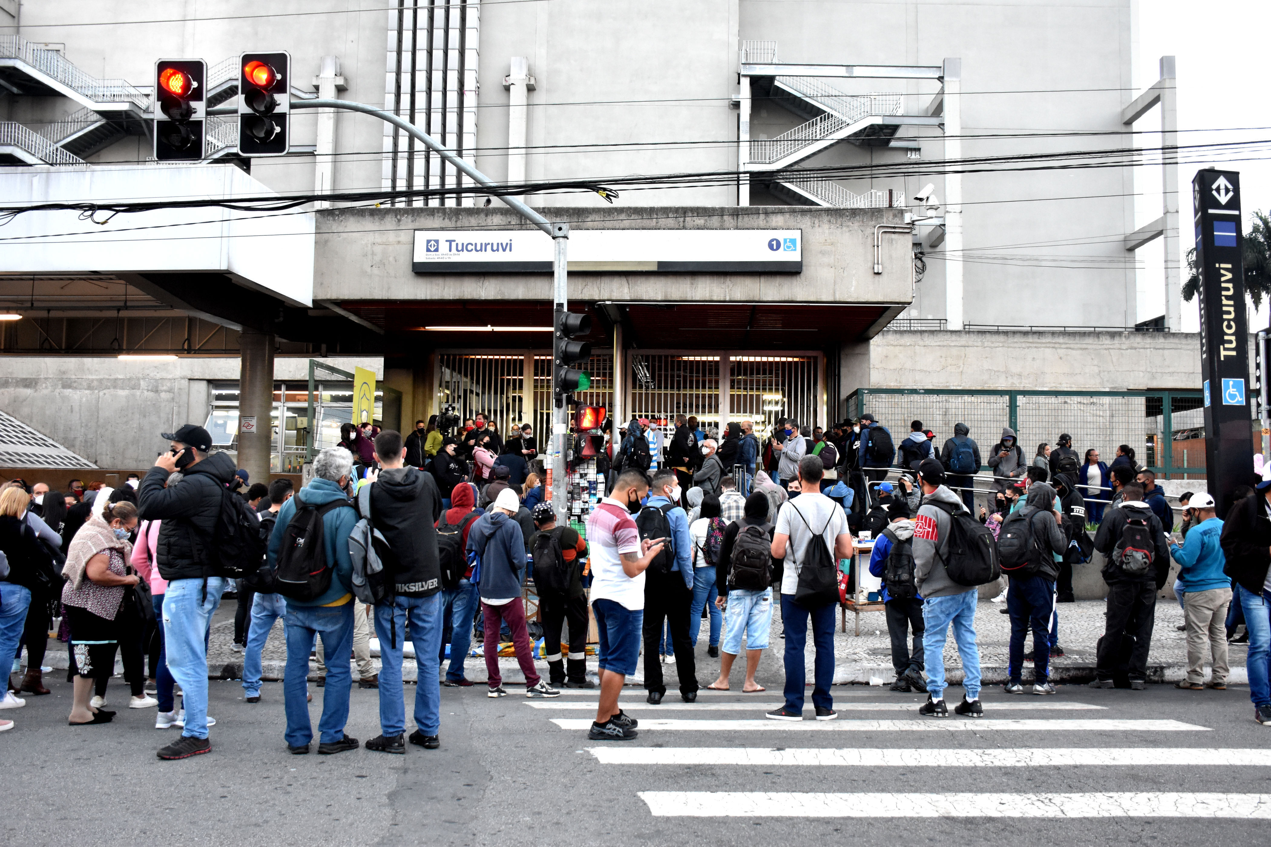 Estação Tucuruvi, linha azul, é uma das que está fechada por causa da greve