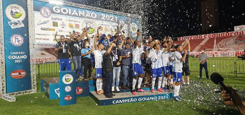 Grêmio Anápolis leva a taça do Campeonato Goiano