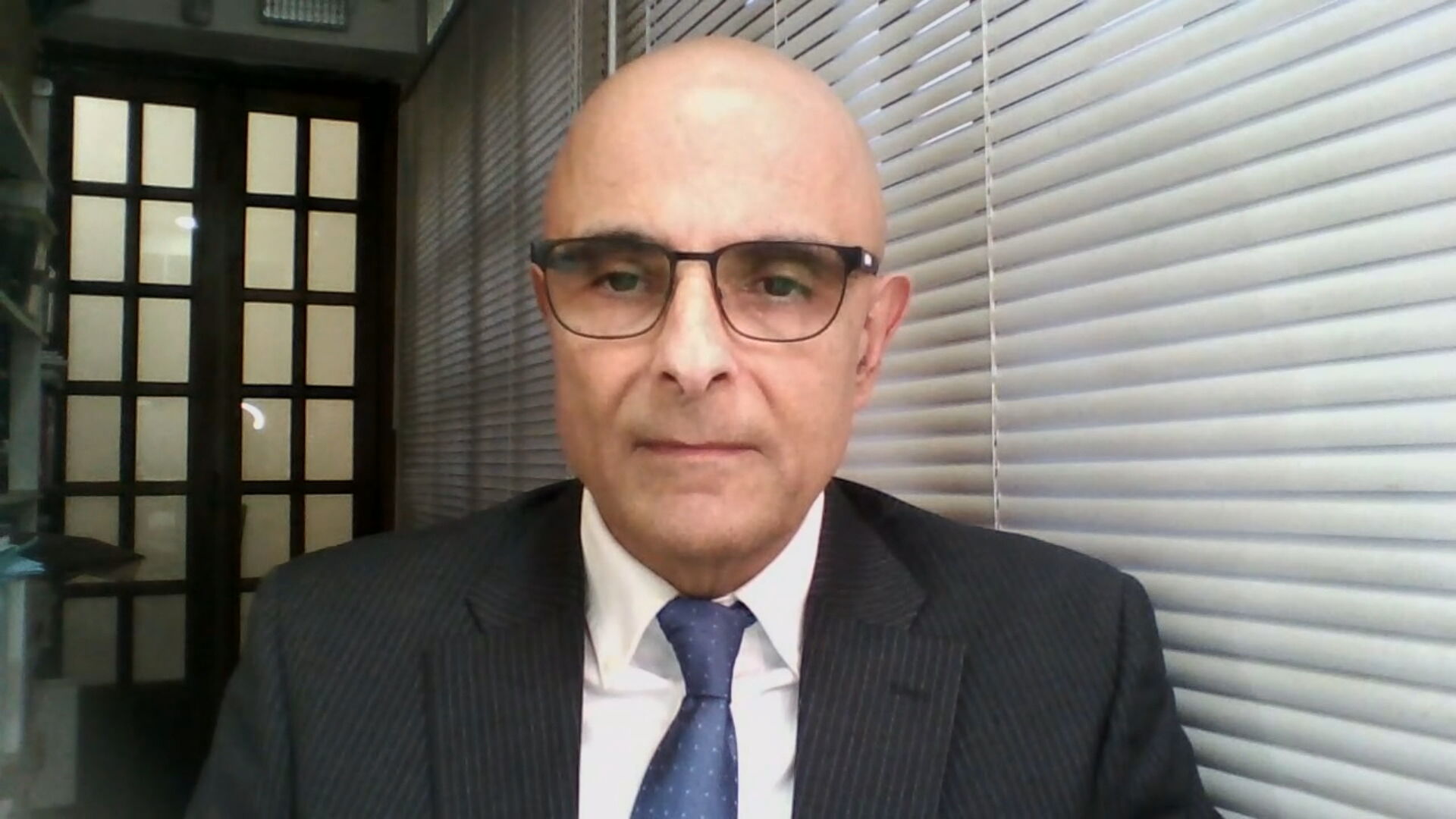 O professor da USP Pedro Cortês conversou com a CNN sobre a crise hídrica