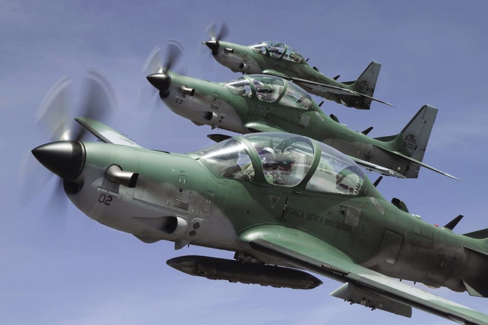 Avião Super Tucano da Embraer