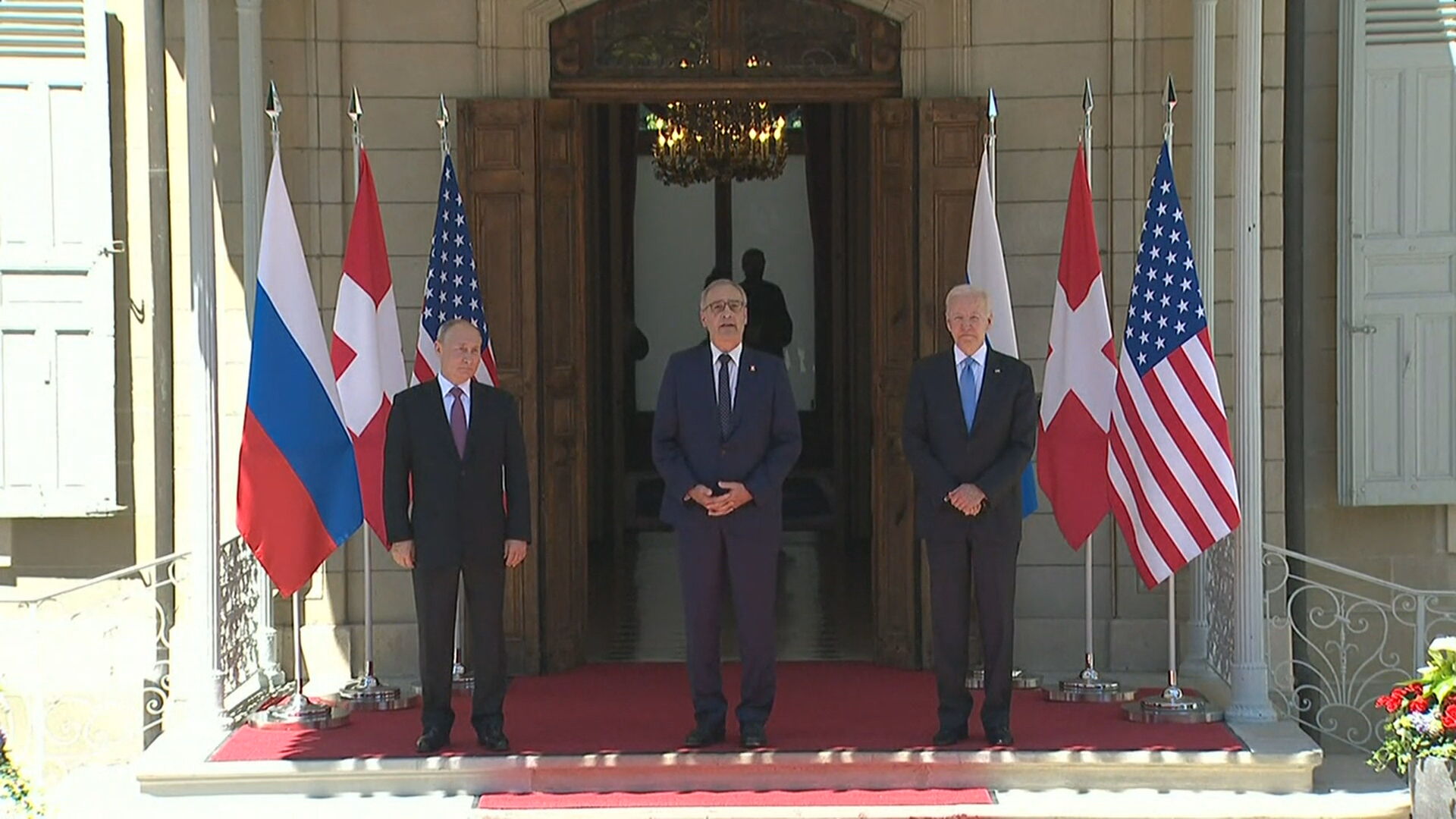Vladimir Putin (Rússia), Guy Parmelin (Suíça) e Joe Biden (EUA) se encontram em 