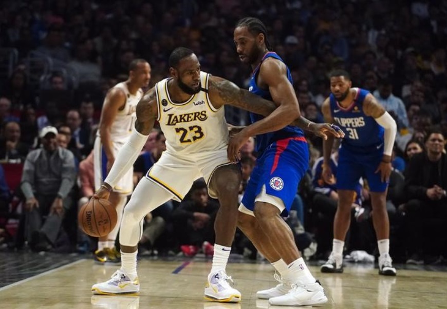 Partida entre Los Angeles Clippers e Los Angeles Lakers pela NBA