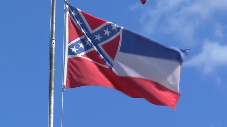 Atual bandeira do Mississipi