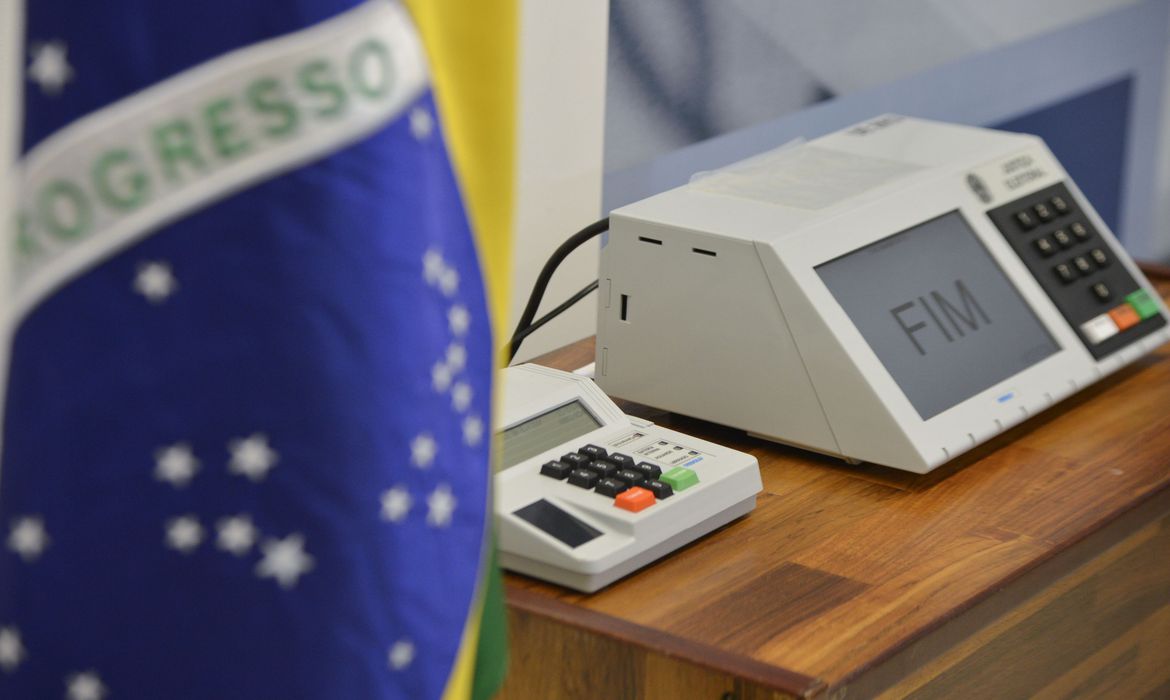 Eleições municipais serão nos dias 15 e 29 de novembro