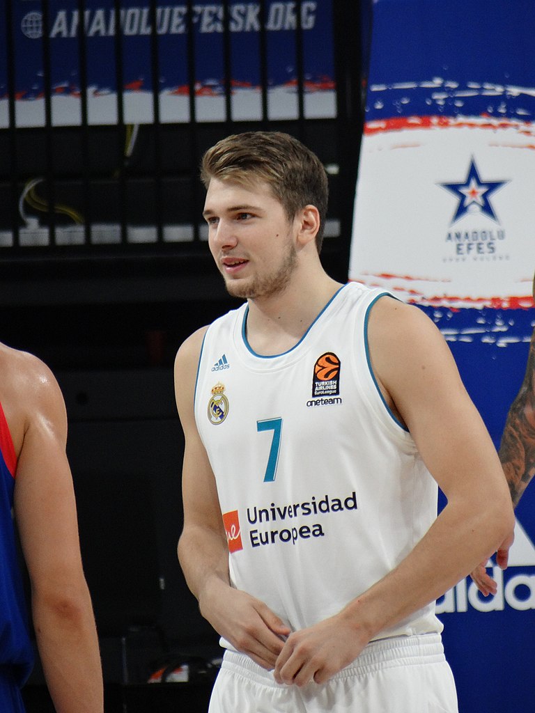 Luka Doncic no Real Madrid: estrela antes dos 18 anos de idade