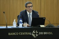 Sem outros choques, é possível inflação na meta em 2022, diz Campos Neto