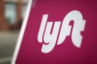 Lyft fecha acordo de US$ 25 milhões com acionistas após acusações de segurança