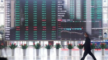 O índice CSI300, que reúne as maiores companhias listadas em Xangai e Shenzhen, caiu 0,26%, enquanto o índice de Xangai teve variação positiva de 0,04%