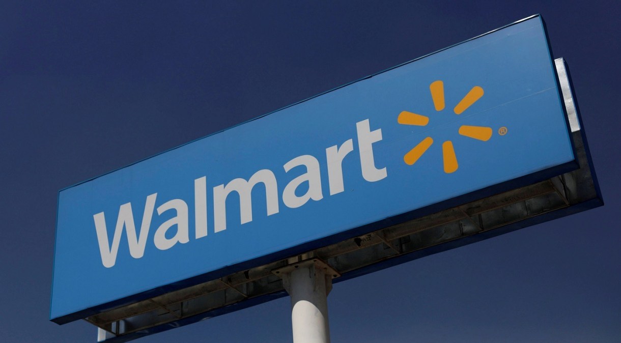 Logo do Walmart: varejista começa testes para entregas via drone