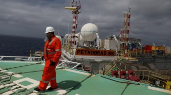 Intervalo portador de petróleo foi constatado por meio de perfis elétricos e amostras de fluido