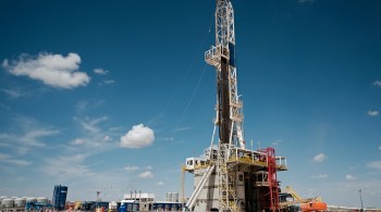 Produção total de petróleo offshore no local é de cerca de 1,8 milhão de barris por dia, cerca de 16% da produção total dos EUA