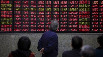 O índice acionário japonês Nikkei teve queda de 2,07% em Tóquio, a 29.174,15 pontos, pressionado por ações de montadoras e de fabricantes de eletrônicos