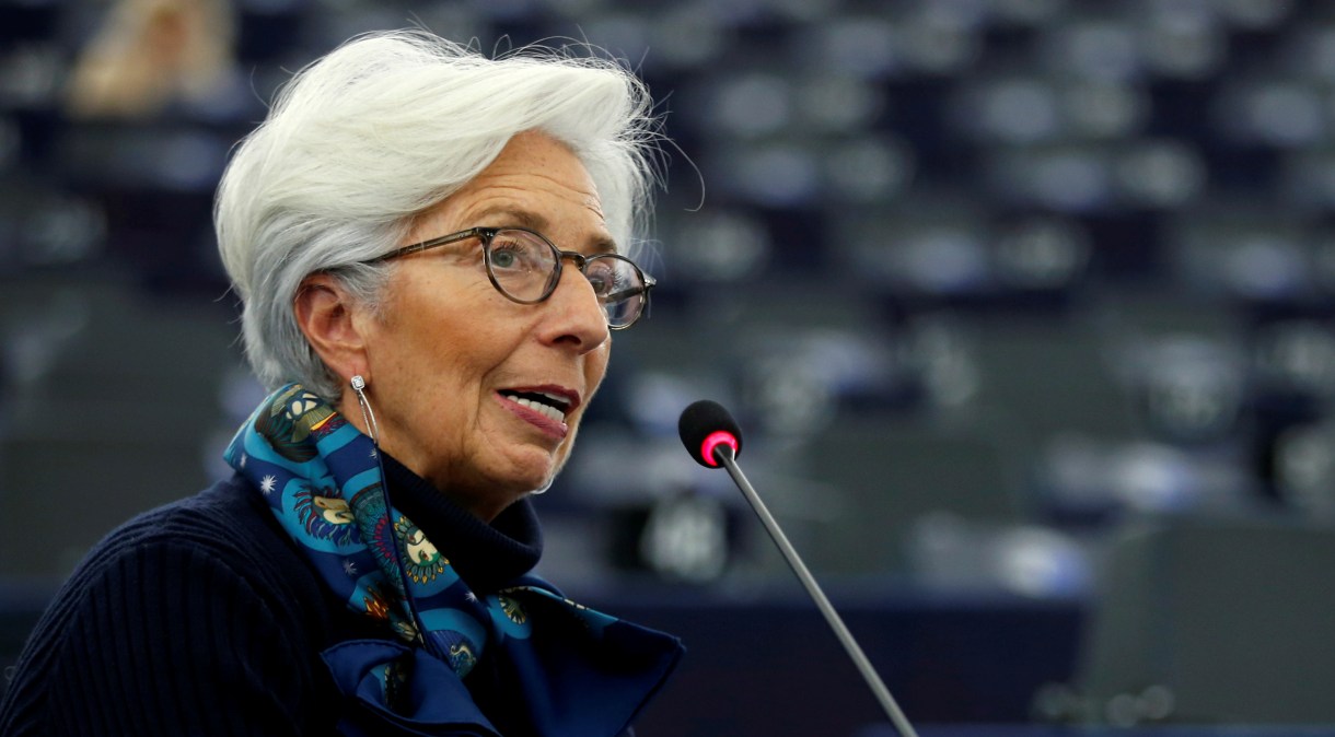 Presidente do BCE, Christine Lagarde disse que riscos para atuais projeções são "claramente negativos", diante do coronavírus