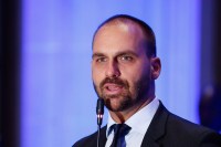 “Acho que Milei vence no primeiro turno”, diz Eduardo Bolsonaro