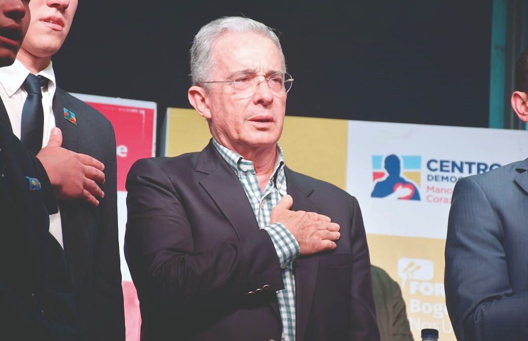 O ex-presidente da Colômbia Álvaro Uribe