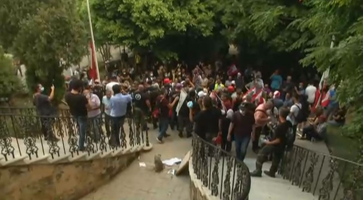 Manifestantes invadiram Ministério das Relações Exteriores no Líbano (8.ago.2020)