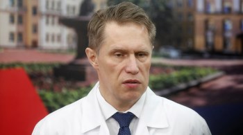 Ministro da Saúde do país, Mikhail Murashko, rejeita preocupações com segurança e diz que críticas se devem a 'vantagens competitivas' do medicamento russo