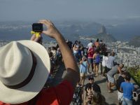 Brasil deve receber 4,2 milhões de turistas estrangeiros em 2022, diz pesquisa