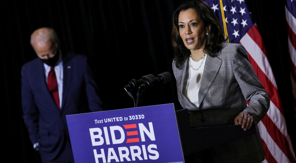Kamala Harris discursa ao lado de Joe Biden depois de ser anunciada como candidata à vice-presidência