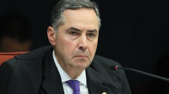 O ministro Luís Roberto Barroso afirmou que o Tribunal Superior Eleitoral tem monitorado o avanço da epidemia