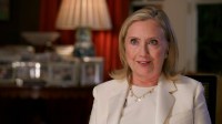 Hillary Clinton diz que republicanos usam criminalidade para “assustar eleitores”