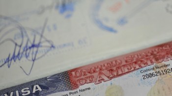 Tempo para devolução do passaporte após entrevista ou entrega de documentos também está maior e pode levar algumas semanas