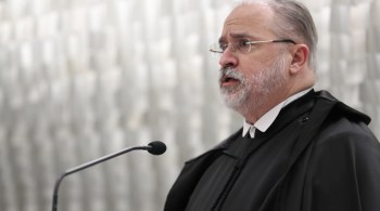 Augusto Aras pediu ao STF que uma investigação sobre o ministro do Meio Ambiente passasse de Alexandre de Moraes para Cármen Lúcia