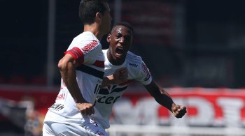 O placar também permitiu aos donos da casa manterem um tabu de 10 anos sem perder para o Corinthians no Morumbi em jogos válidos pelo Campeonato Brasileiro