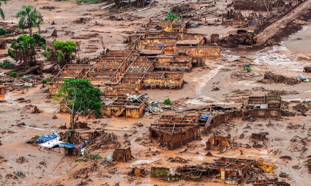 Brumadinho barragem