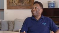 Pelé está internado há seis dias em hospital de São Paulo