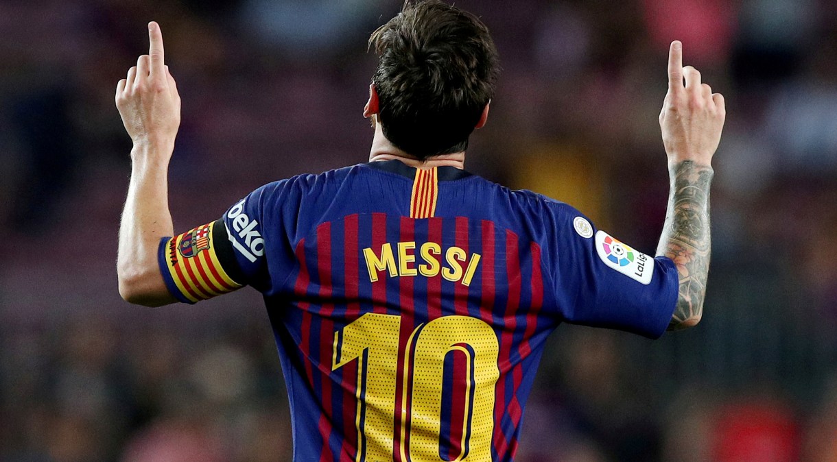 Após se reunir com direção do Barcelona, pai de Messi disse que jogador pode ficar mais um ano no clube