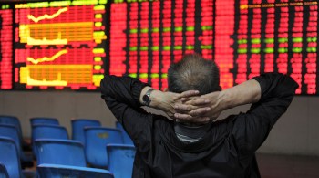 China foi exceção, com a Bolsa de Xangai terminando o dia com baixa de 0,01% e a de Shenzhen, de menor abrangência, recuando 0,35%