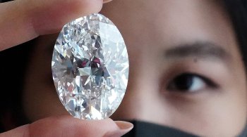 Cientistas australianos conseguiram criar diamantes em laboratório em alguns minutos. Na natureza, processo de formação pode durar bilhões de anos