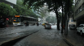 Cidade está em estado de atenção desde manhã